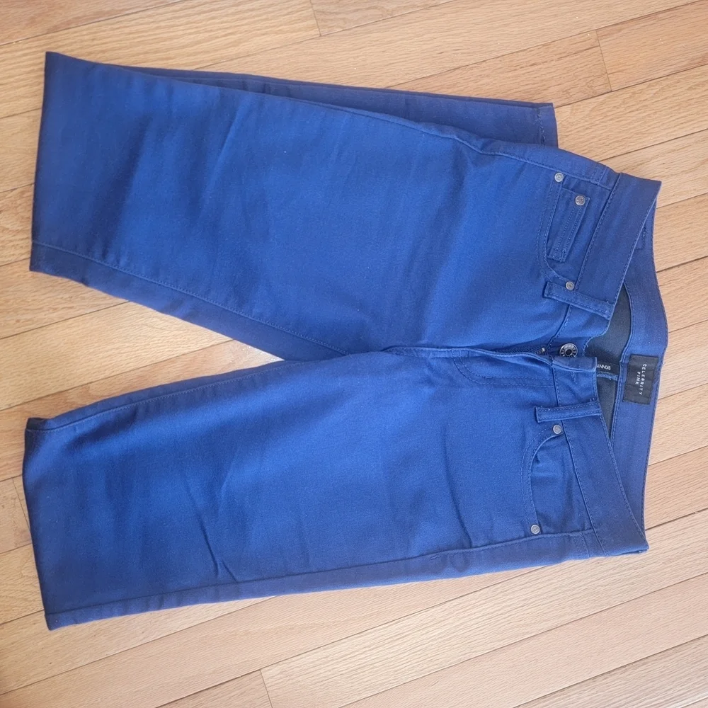 🌟 SIZE 0 JEANS BUNDLE – LOT OF 3 🌟
Express • Celebrity Pink • Jolt - Picture 2 of 9